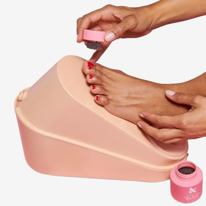 Olive & June Polish Remover Pot – Acetone-Free, No-Mess Nail Polish Remover with Sponge Lid for Mani & Pedi, Gentle & Effective, Vegan & Cruelty-Free (70mL)
