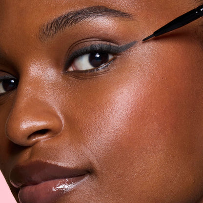 e.l.f. Ultra-Fine Eyeliner Brush – Precision Pointed Tip for Liquid, Cream & Kohl Formulas – Vegan & Cruelty-Free