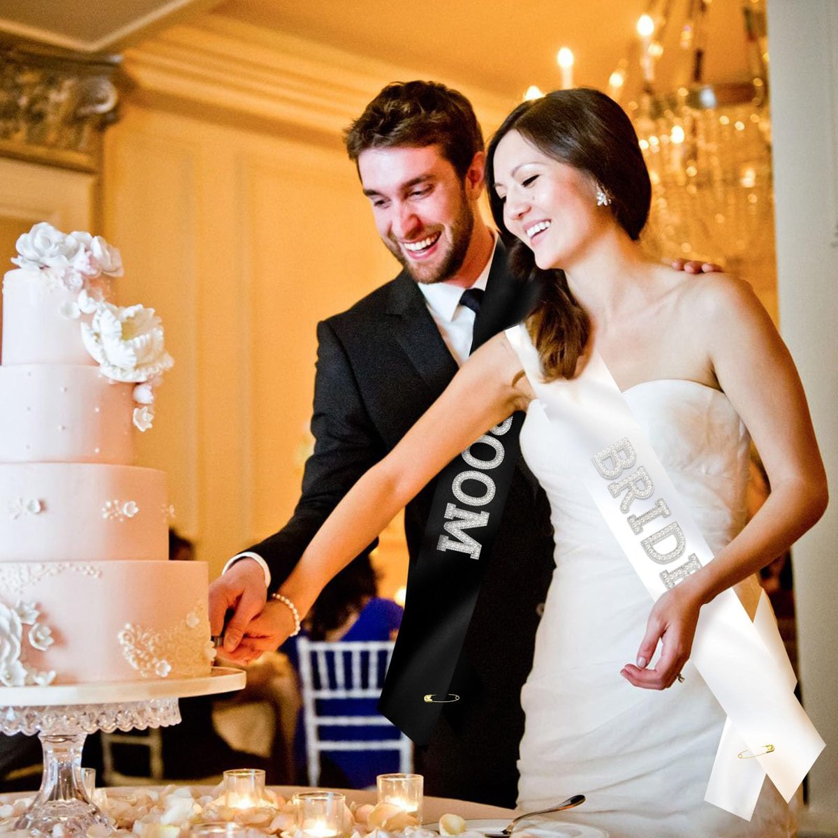 KICOSY 2-Piece Pearl Bride and Groom Sash Set: White BRIDE Sash & Black GROOM Sash for Bachelorette Party, Hen Party, Wedding, Bridal Shower & Engagement Favors - görsel 11