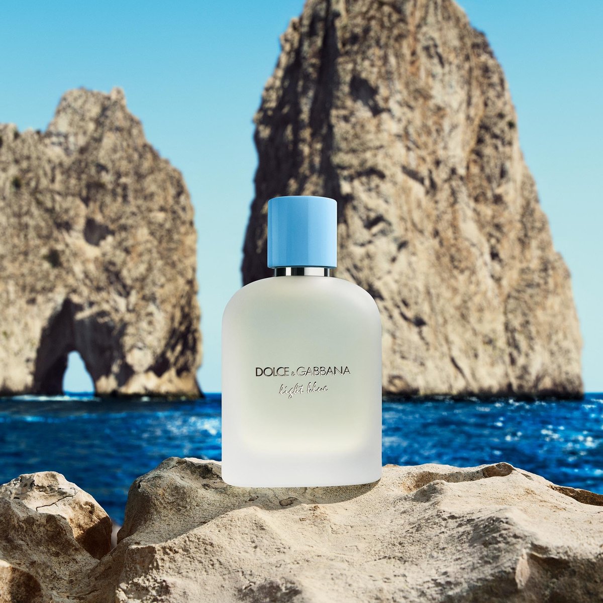 Dolce&Gabbana New Light Blue Pour Homme Eau De Toilette Travel Spray - 10 ml / 0.33 fl.oz Avelisse