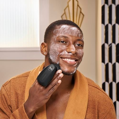 MANSCAPED® The Face Buffer PRO - Men's Electric Silicone Face Scrubber for Nourishing, Deep Cleaning & Exfoliating Your Skin, 3 Facial Cleansing Modes & 2 Sonic Vibration Speeds, Travel Lock Avelisse
