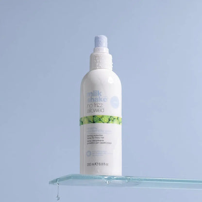 milk_shake No Frizz Allowed Amazing Anti-Humidity Spray – Thermal Protection & Frizz Control for All Hair Types Avelisse