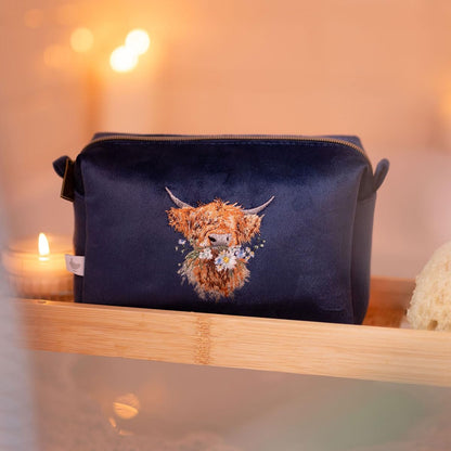 Wrendale Designs 'Daisy Coo' Highland Cow Embroidered Make Up Bag - Navy Avelisse