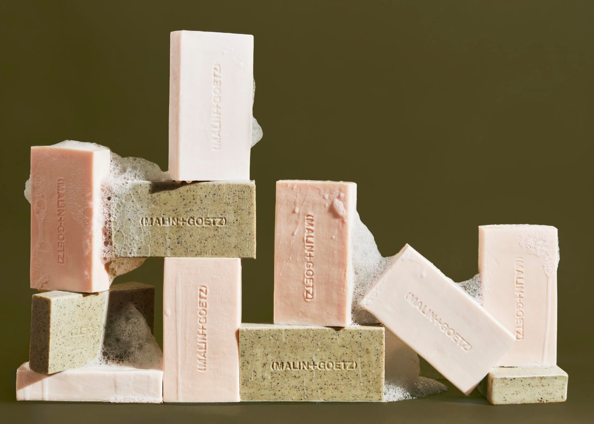 MALIN+GOETZ Mandelic Acid Exfoliating Bar | Triple-Milled Exfoliating + Cleansing Bar | Mandelic Acid, Lactic Acid, Pumice + Eucalyptus | Smooths, Softens + Brightens Skin | Vegan + Cruelty-Free (5 oz) Avelisse