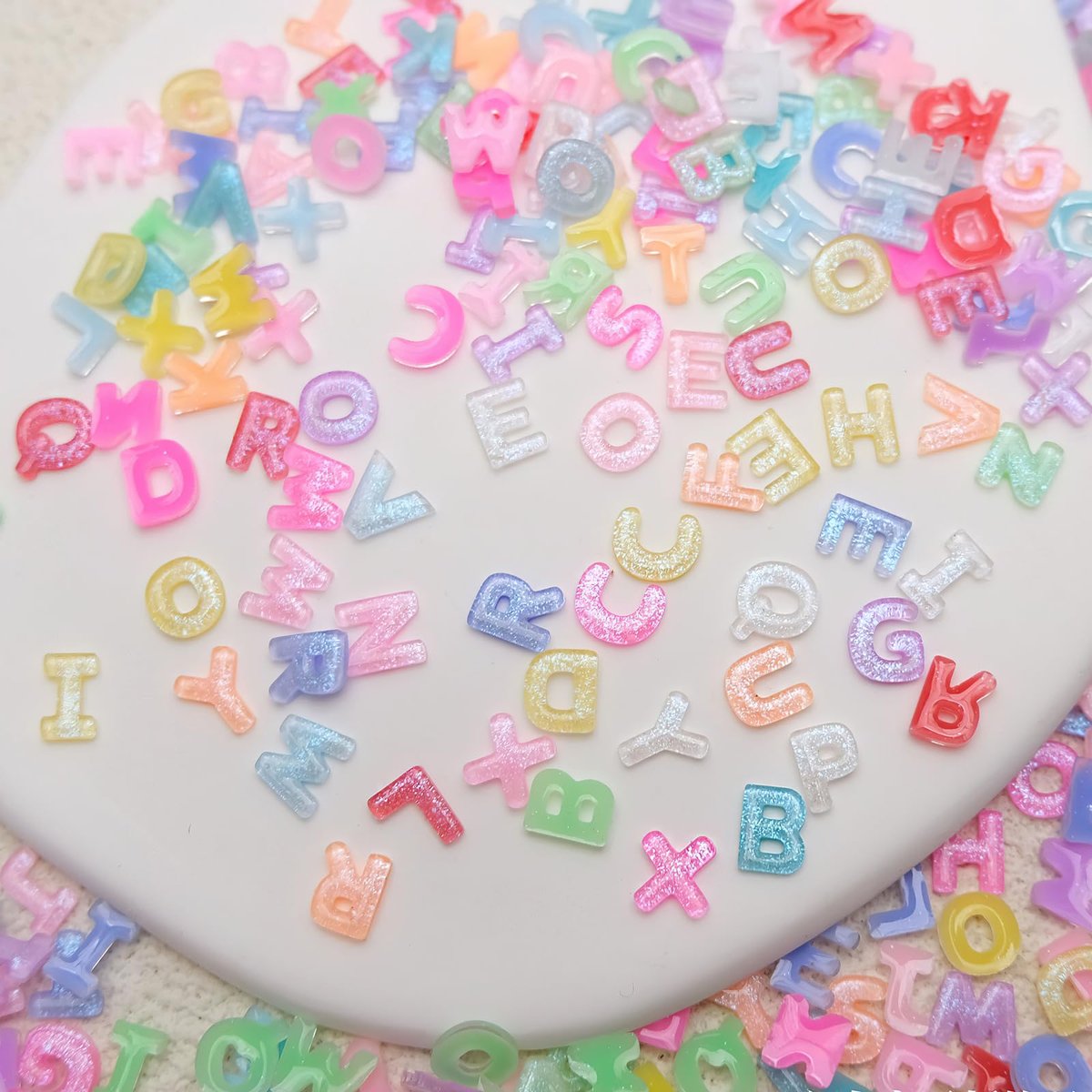 ROFIBUT Letter Nail Art Charms - Random Candy Color Letter Resin Nail Rhinestones, Kawaii Summer Flatback Alphabet Nail Gems with Glitter Design, DIY Craft Nail Supplies 250Pcs - görsel 3