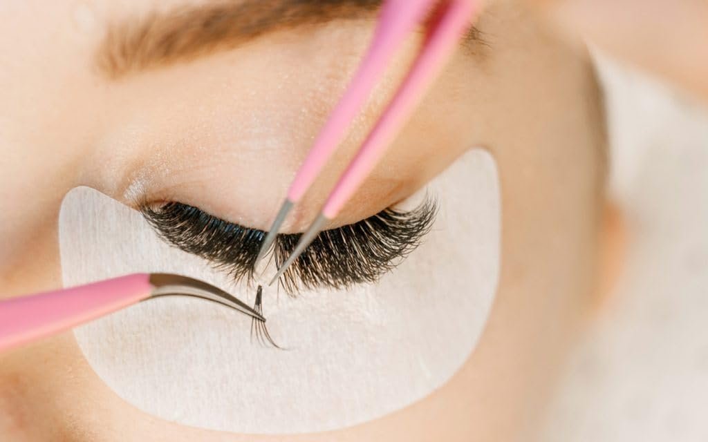 Everlast Strong Eyelash Extension Glue by Liore Lash – Black Adhesive for Classic & Volume Lashes, 0.5-1 Sec Fast Dry, 10 Weeks Retention - görsel 15