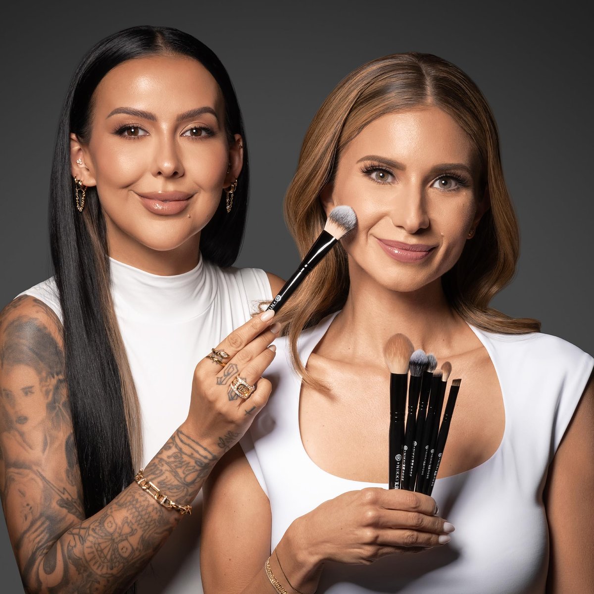 BK BEAUTY NIKKI LA ROSE N17 Multi-Pro Face Brush – Dual-Sided Paddle Brush for Flawless Liquid & Powder Application Avelisse