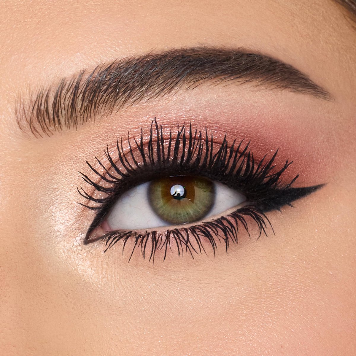 Charlotte Tilbury Bigger, Brighter Eyeshadow Palette - Exagger-Eyes - Rose Gold Shimmer & Satin Matte Quad Avelisse