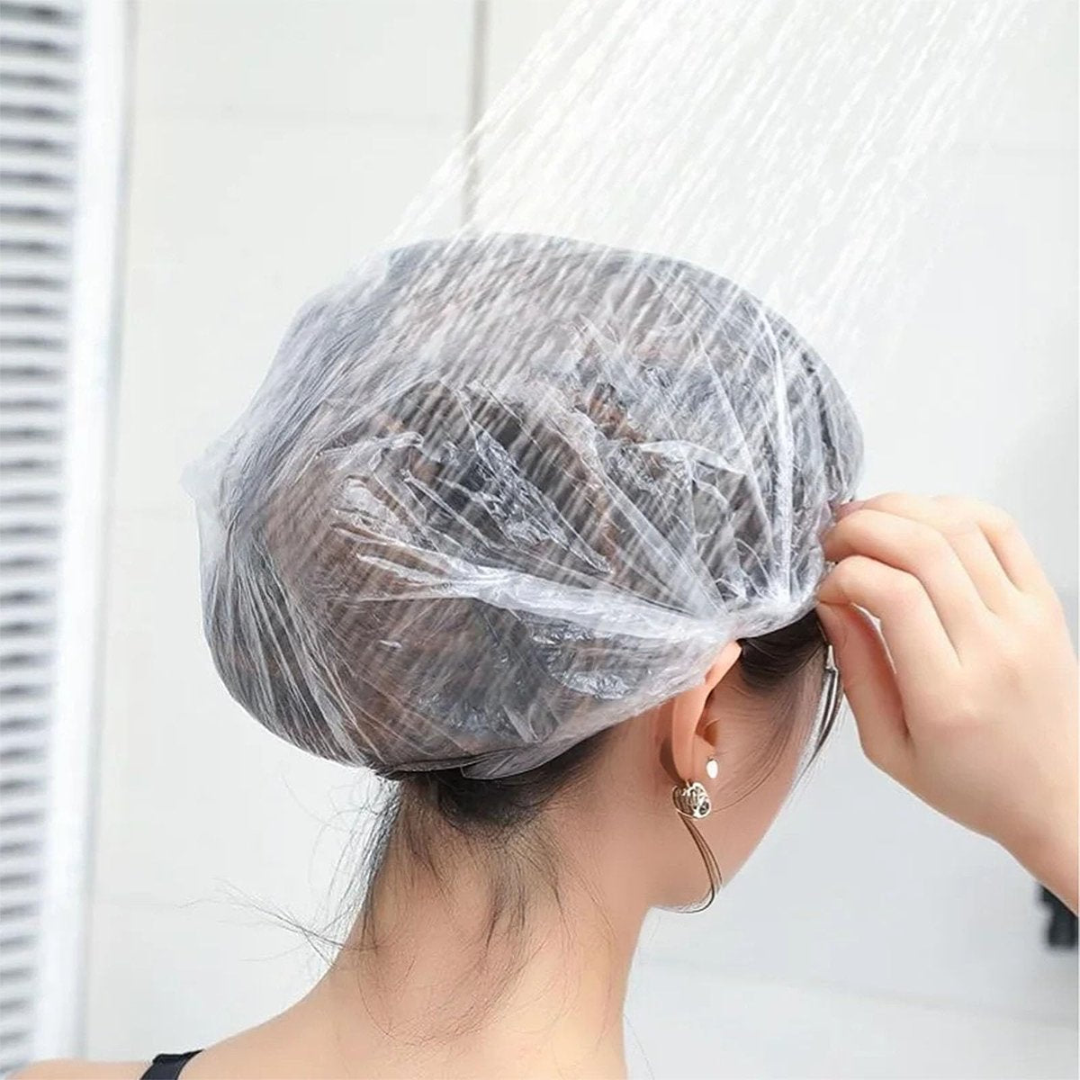 200 PCS Disposable Shower Caps – Large, Thickened & Waterproof Plastic Hair Bath Caps for Women & Men – Reusable Travel Essentials for Spa, Hotel, Salon, Home & Deep Conditioning (18.1 Inches, Clear) Avelisse