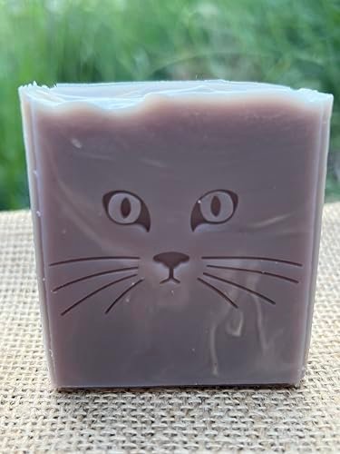 Farmhouse Cat Handmade Lavender Soap Bar with Cocoa Butter, Coconut Milk & Shea Butter – Artisan Soap, Gentle Nourishing Natural Cleanser for Sensitive Skin, Gift for Women