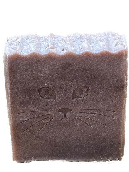 Farmhouse Cat Handmade Lavender Soap Bar with Cocoa Butter, Coconut Milk & Shea Butter – Artisan Soap, Gentle Nourishing Natural Cleanser for Sensitive Skin, Gift for Women