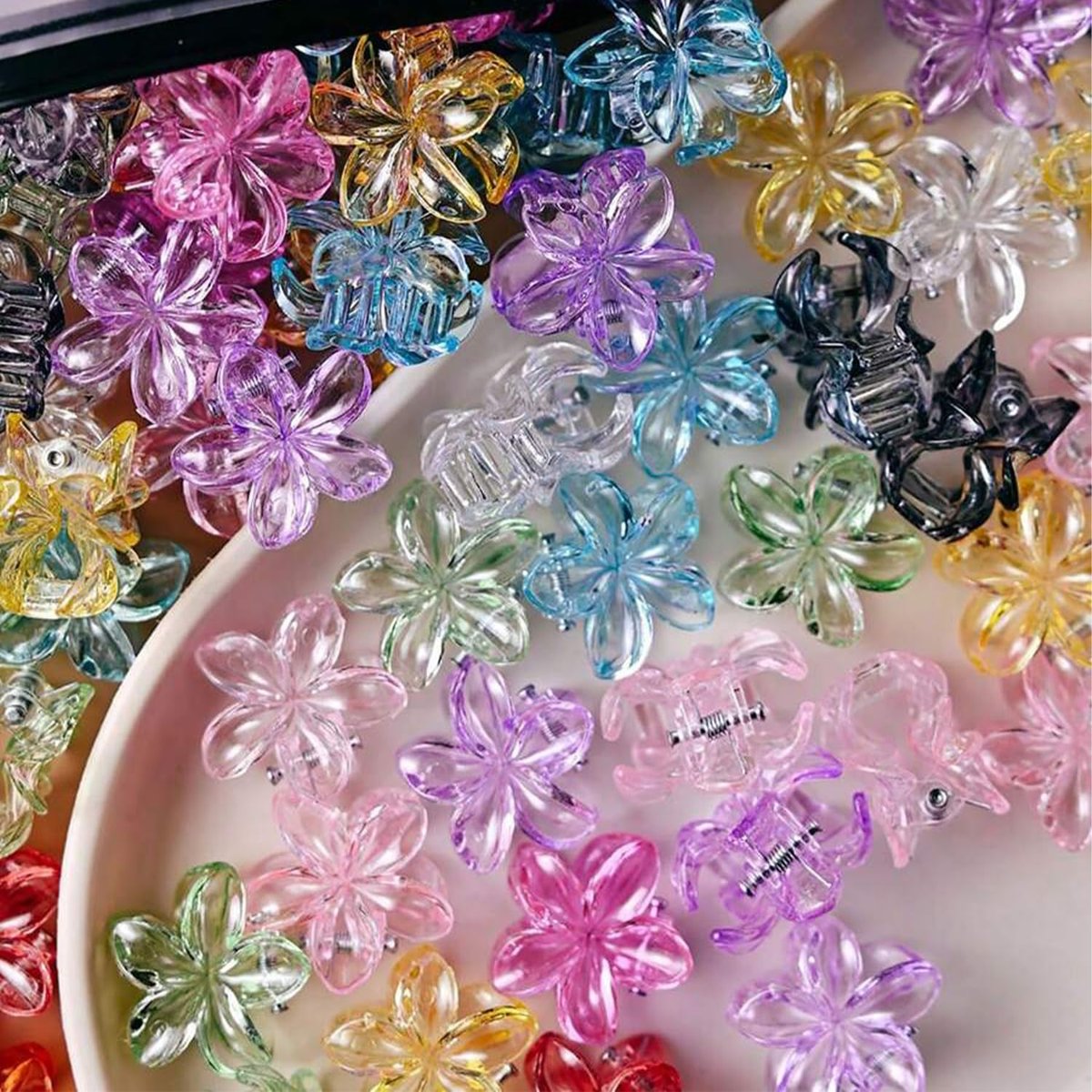 50 Pcs Small Flower Hair Clips for Women - Hawaiian Mini Plumeria & Hibiscus Hair Claw Clips, Multicolor Plastic Hair Accessories - görsel 1