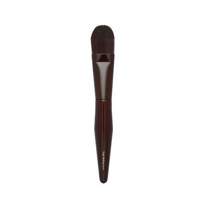 Trish McEvoy Brush 75 Foundation Brush – Professional Synthetic Foundation Brush for Flawless Application