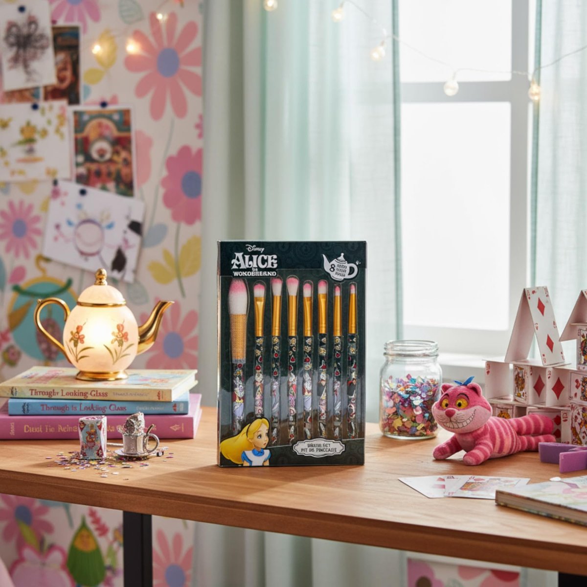 Disney Alice in Wonderland 8-Piece Makeup Brush Set for Eyeshadow, Highlighter, Blush | Soft Hair, Stainless Steel | by Townley Girl - görsel 15