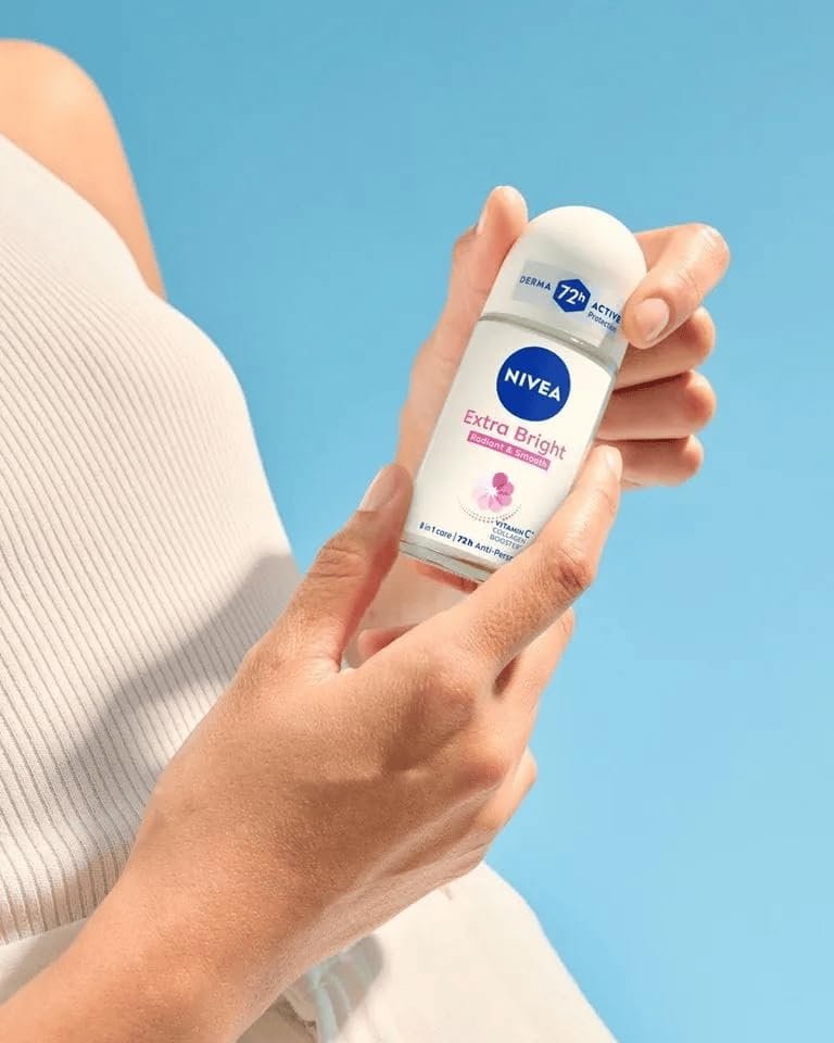 NIVEA Extra Bright 8 Super Food Vitamin C Collagen Booster Underarm Roll-On Deodorant, Alcohol-Free, 72HR Odor Protection, Smooth & Bright Skin, 50ml (Pack of 3) - görsel 14