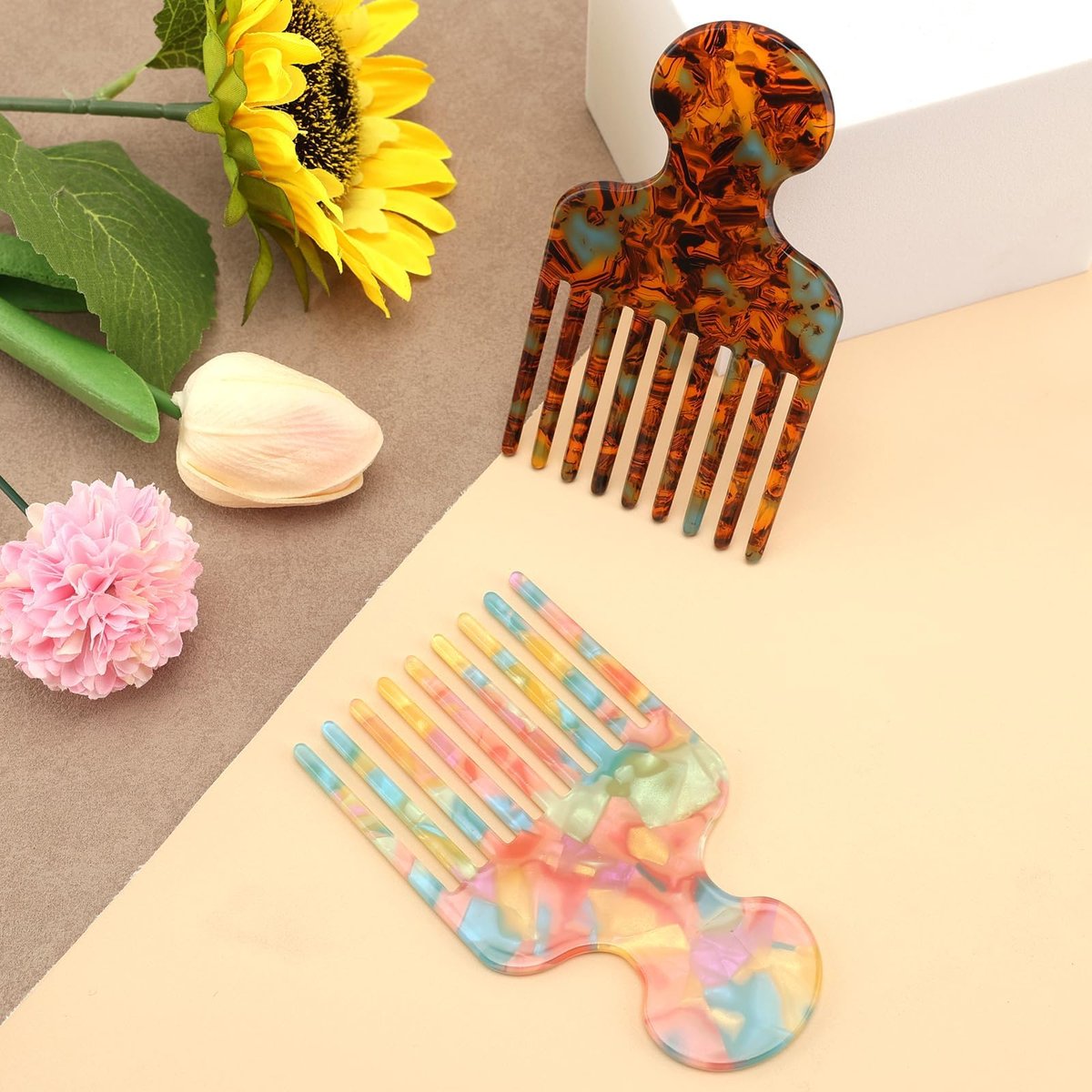 Clofiak 2pcs Hair Pick Comb Long Wide Tooth Comb for Curls 4.7in Smooth Detangling Lifting Curly Hair Picks Afro Smooth Styling Tools for Women Men Barber Supplies (Colorful) - görsel 9