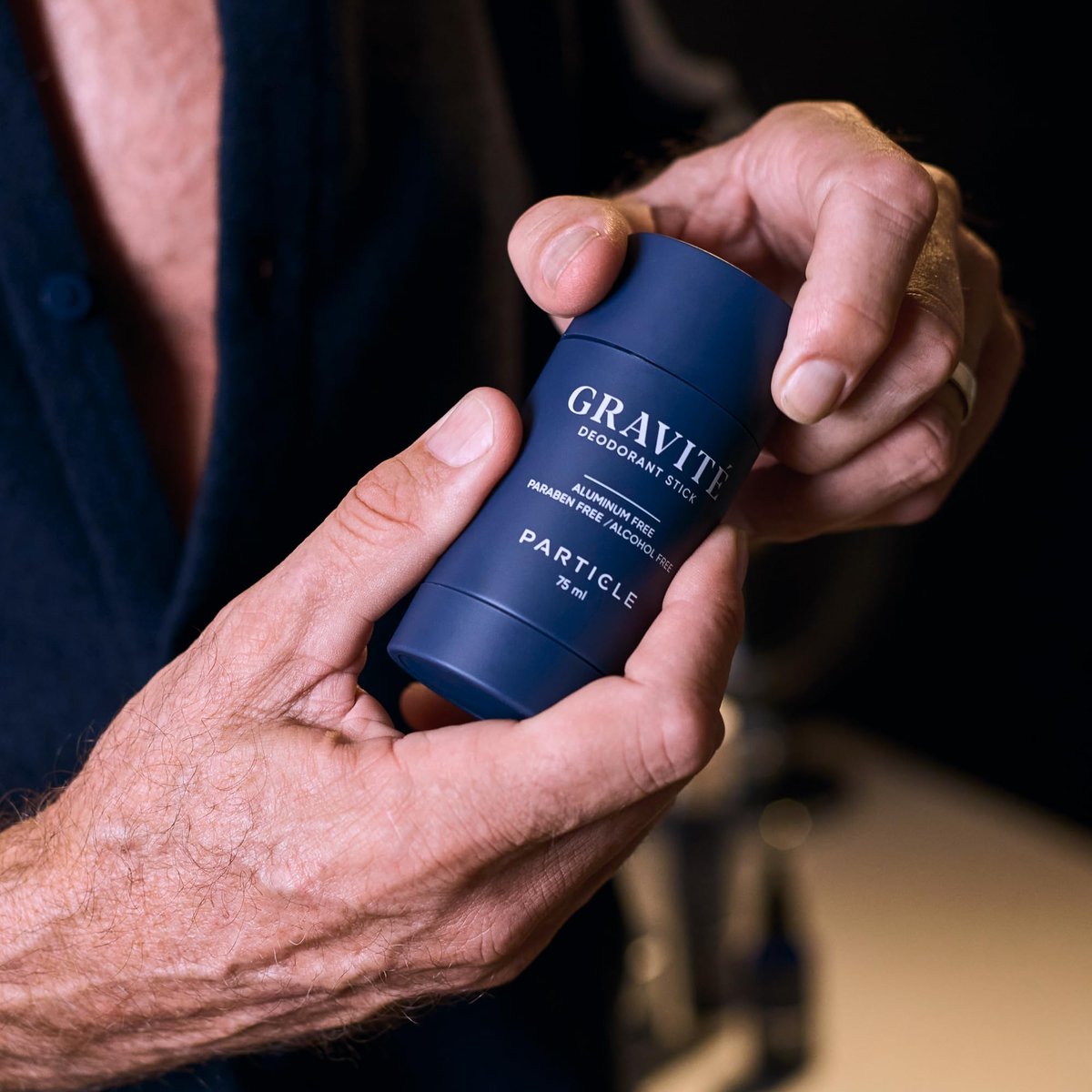 Gravité Deodorant for Men – Aluminum & Paraben Free, Fresh & Invigorating Scent with Bergamot, Grapefruit, Rosemary, Cashmere Wood & Vetiver – Long-Lasting Natural Deodorant 75ml Avelisse