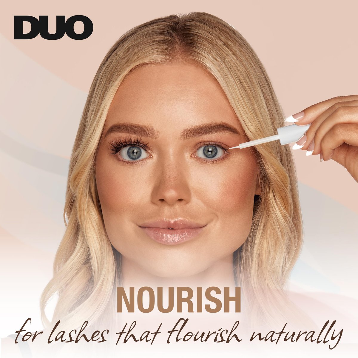 DUO Nourish Brush-On Clear Lash Glue - 24 Hour Strong Hold with Peptides, Niacinamide & Biotin for Sensitive Eyes - görsel 3