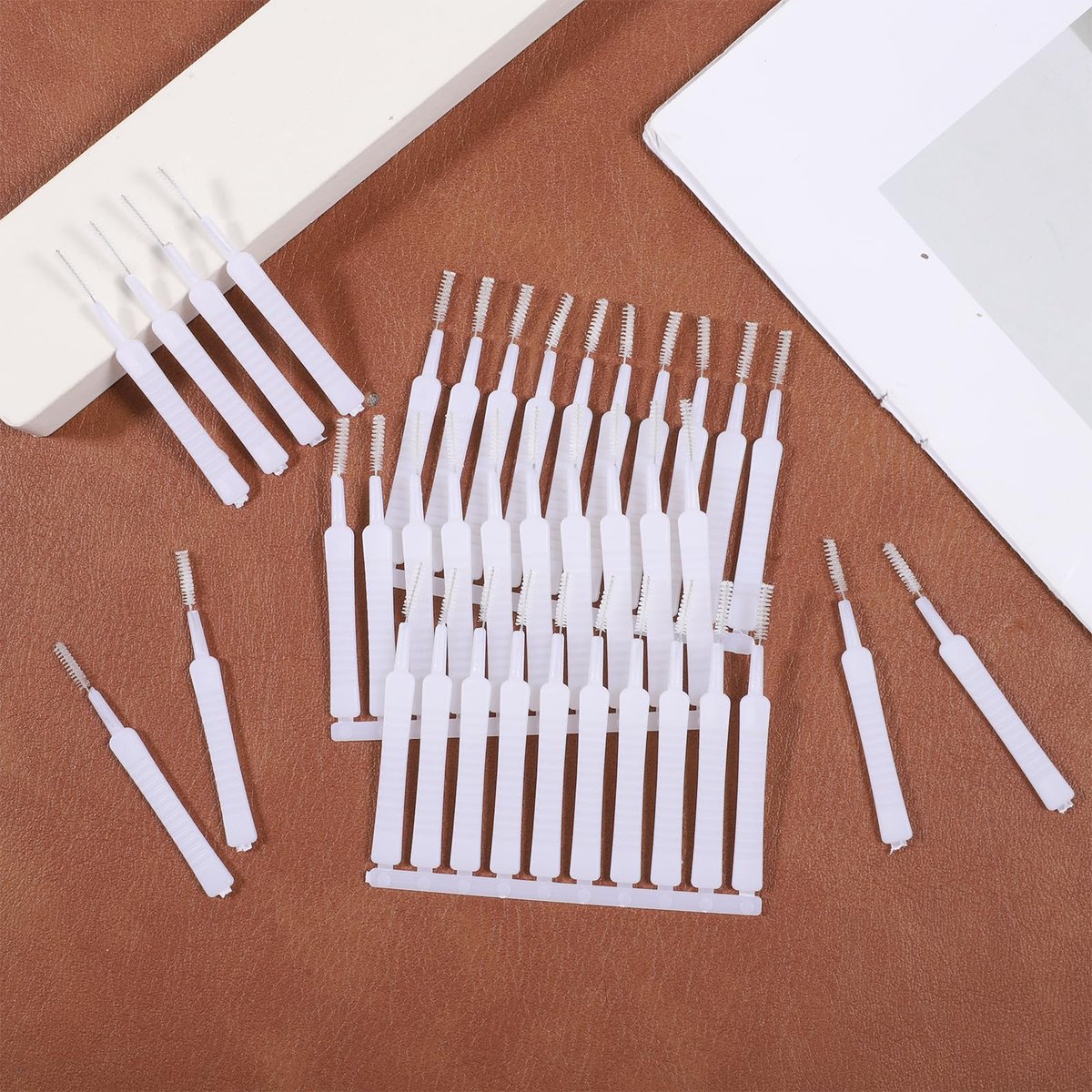70-Piece Shower Head Cleaning Brush Set – Anti-Clogging Gap & Crevice Cleaner for Small Holes, Multipurpose Bathroom Cleaning Tool Avelisse