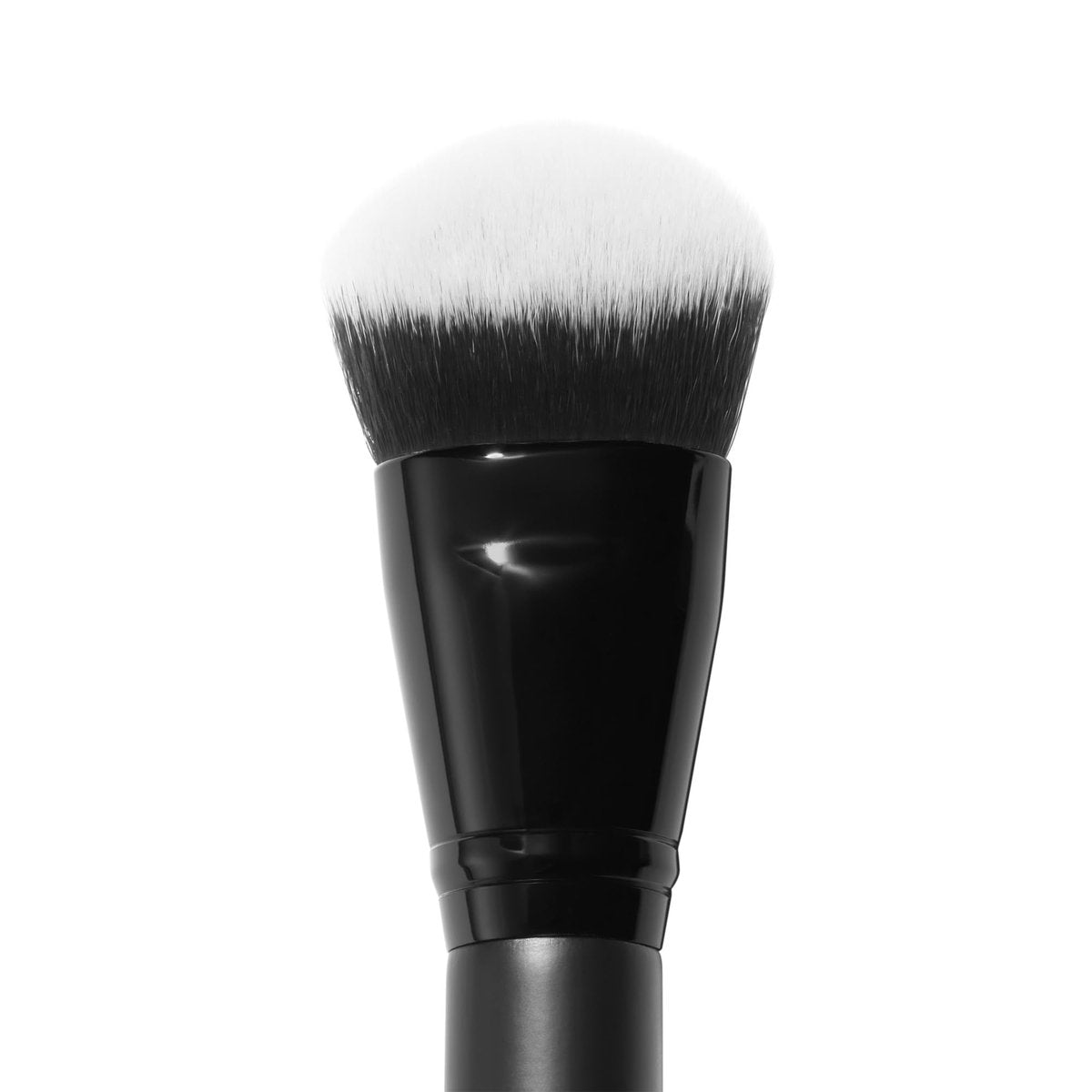 e.l.f. Smooth Swipe Foundation Brush – Face Makeup Brush for Natural Finish, Liquid & Cream Formulas, Vegan & Cruelty-Free - görsel 3
