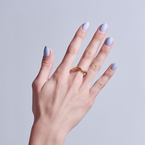 KISS Core Press On Nails 'Flee' - Blue, Short Almond, 32 Nails with Glue & Tools Avelisse