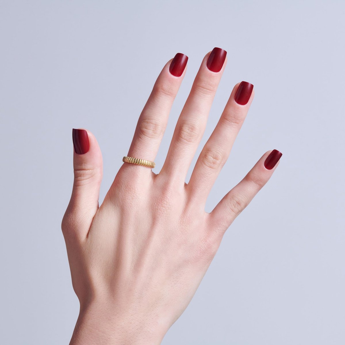 KISS Core Press On Nails Sprightly Red Short Squoval – 32 Nails with Glue, File & Stick Avelisse