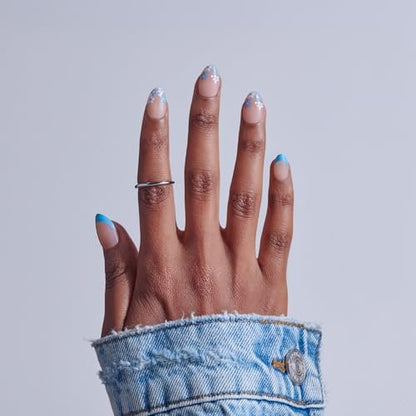 KISS Core Press On Nails 'Tune' – Short Almond Shape, Blue, 32 Nails with Glue & Tools Avelisse