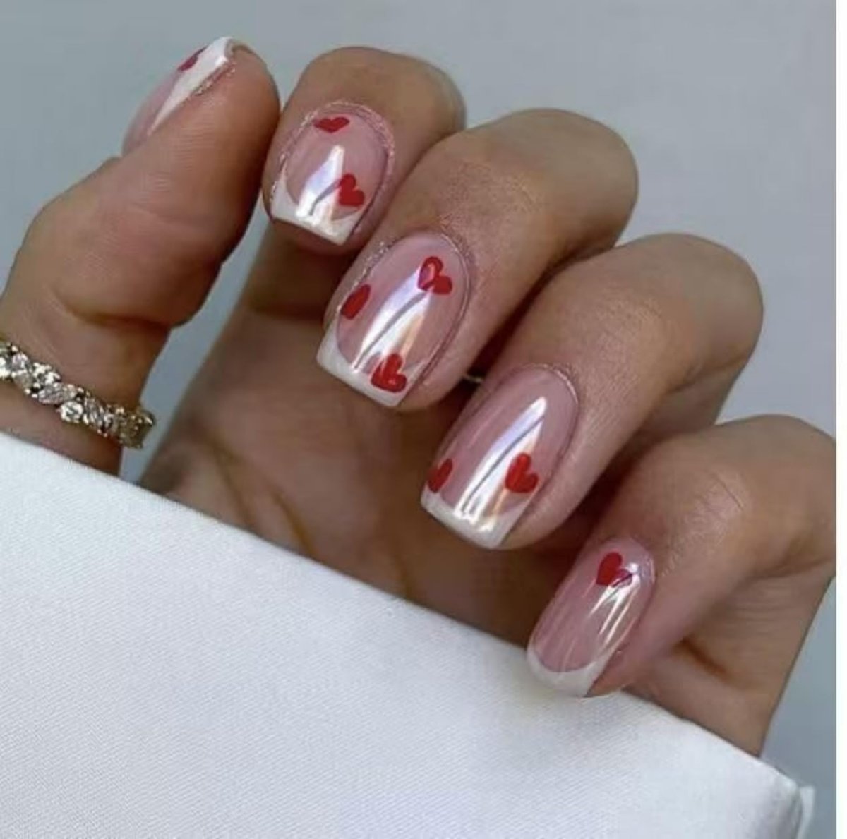 Press on Nails Short Square Fake Nails with Red Hearts Design Glossy White French Tips Electroplate Chrome False Nail for Women Valentines Manicure 30Pcs - görsel 1