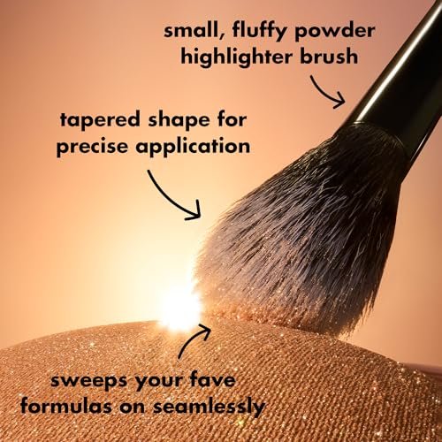 e.l.f. High Points Highlighter Brush - Soft & Tapered Face Makeup Brush for Illuminating Glow, Vegan & Cruelty-Free - görsel 6