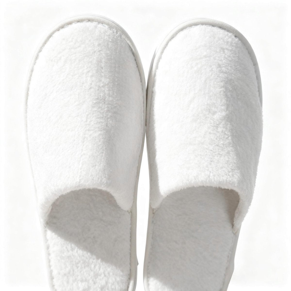 sloiuih 12 Pairs Disposable Slippers for Hotel Guests, Non-Slip Comfortable Slippers for Women & Men, Breathable Indoor Outdoor Home Spa Travel Essentials Avelisse