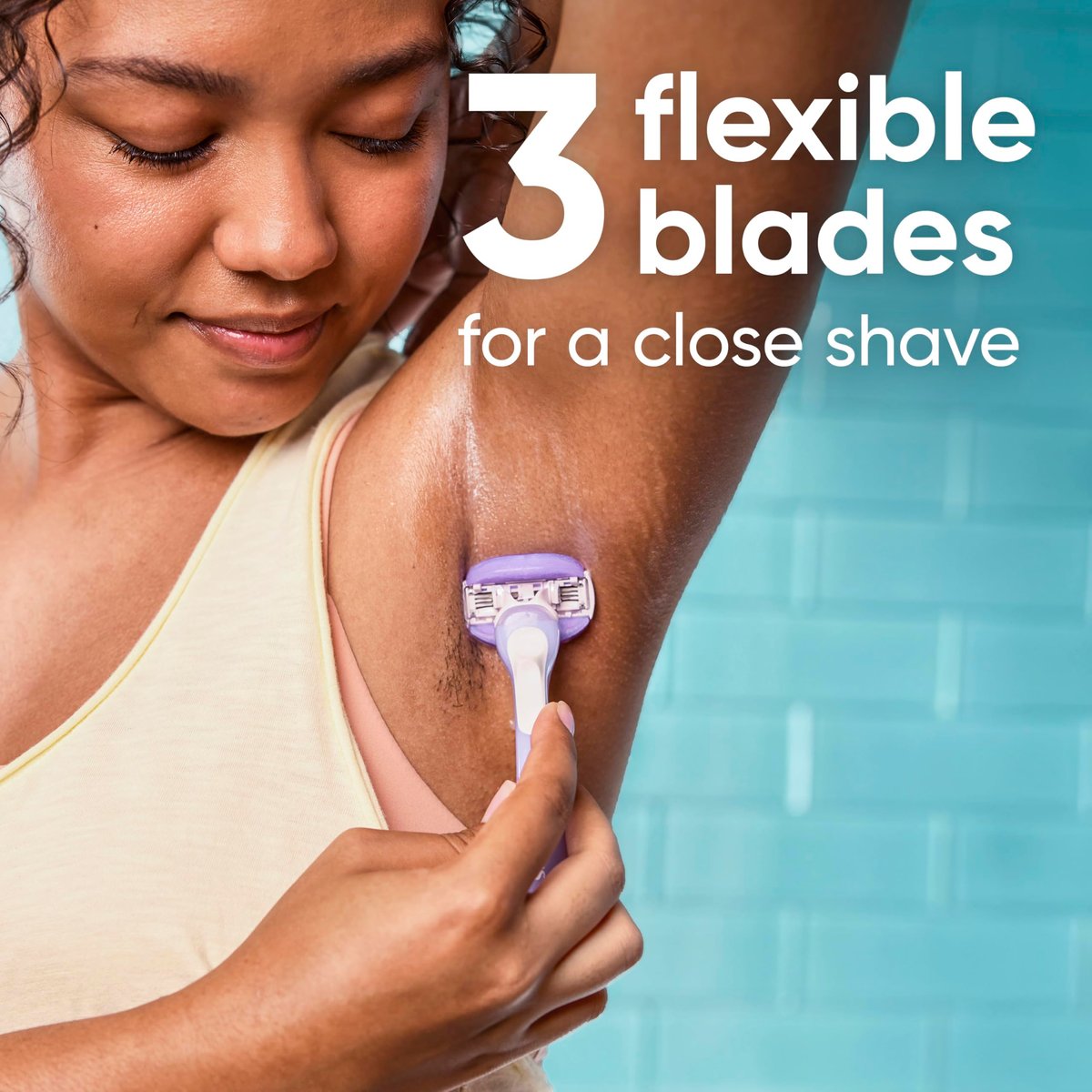 Gillette Venus ComfortGlide Touch of Vitamin E Disposable Razor for Women, 3 Blades, Water-Activated Moisture Bars, 2 Count Avelisse