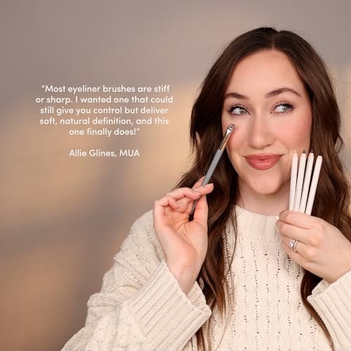 Ravie Beauty Soft Definition Eyeliner Brush – Angled Ultra-Soft Precision Brush for Smudging, Blending & Natural Eye Definition Avelisse