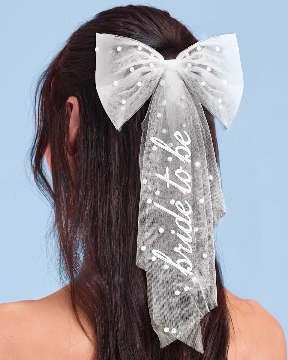 xo, Fetti Bride To Be Pearl Hair Bow Veil - White Tulle Wedding Hair Accessory for Bachelorette & Bridal Shower Avelisse