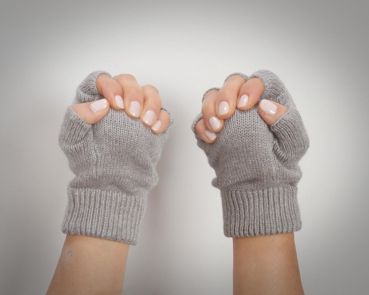 Blueberry Solutions Hand Contracture Gloves with Therapy Ball – Palm Protector for Clenched Fists – Support for Dementia, Neurological & Motor Disorders – Helps Prevent Nail-to-Palm Injury - görsel 13