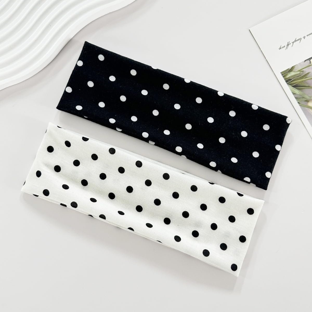 Doneace Polka Dot Headband 2-Pack – Non-Slip Elastic Head Wraps for Women and Men, Retro Black White Design - görsel 1