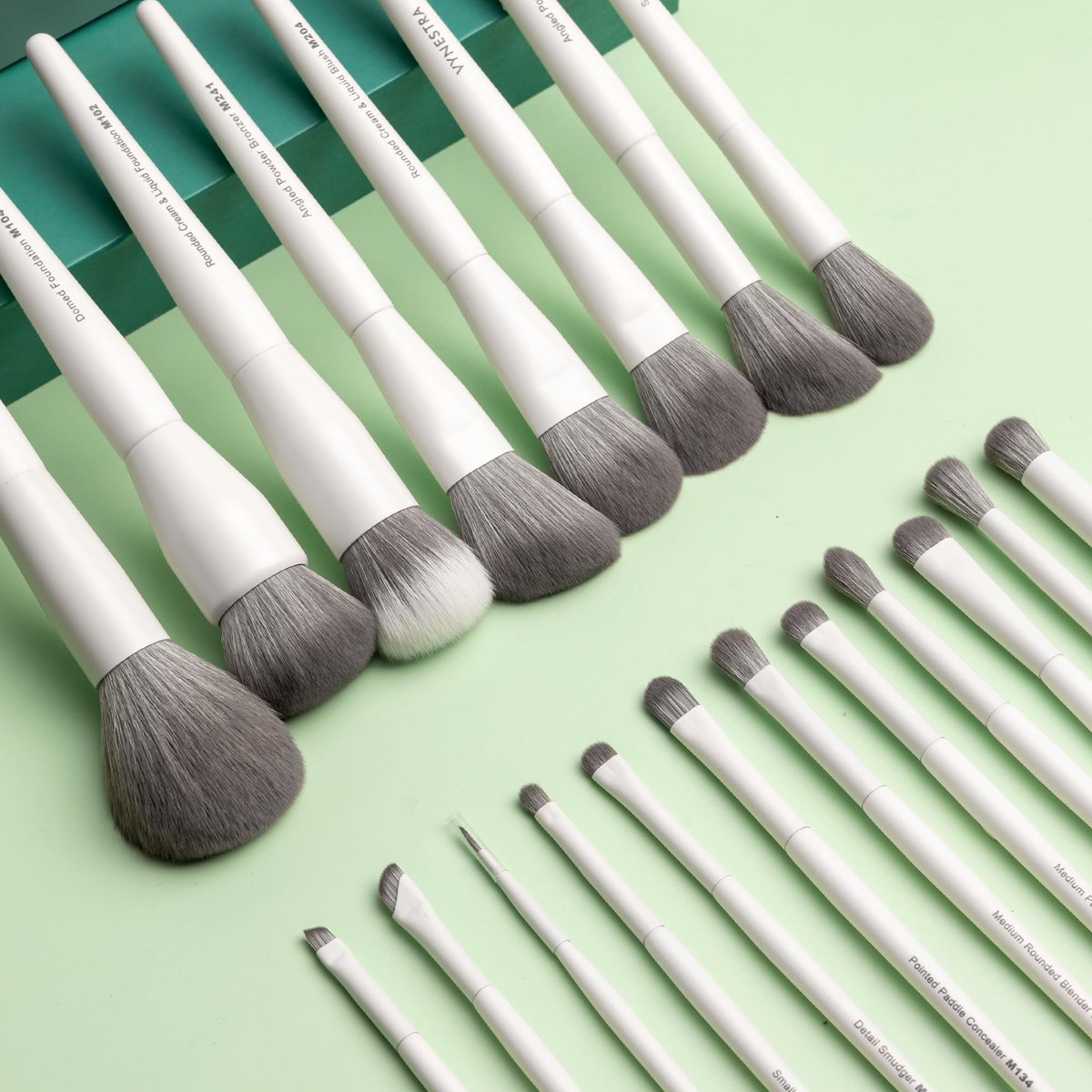 VYNESTRA 20-Piece Pro Grade Makeup Brush Set – Ultra Soft Vegan Bristles, Elegant Design for Flawless Application Avelisse