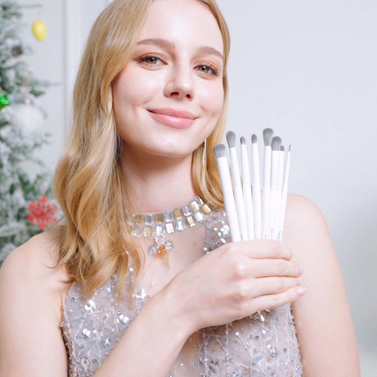 VYNESTRA 20-Piece Pro Grade Makeup Brush Set – Ultra Soft Vegan Bristles, Elegant Design for Flawless Application Avelisse
