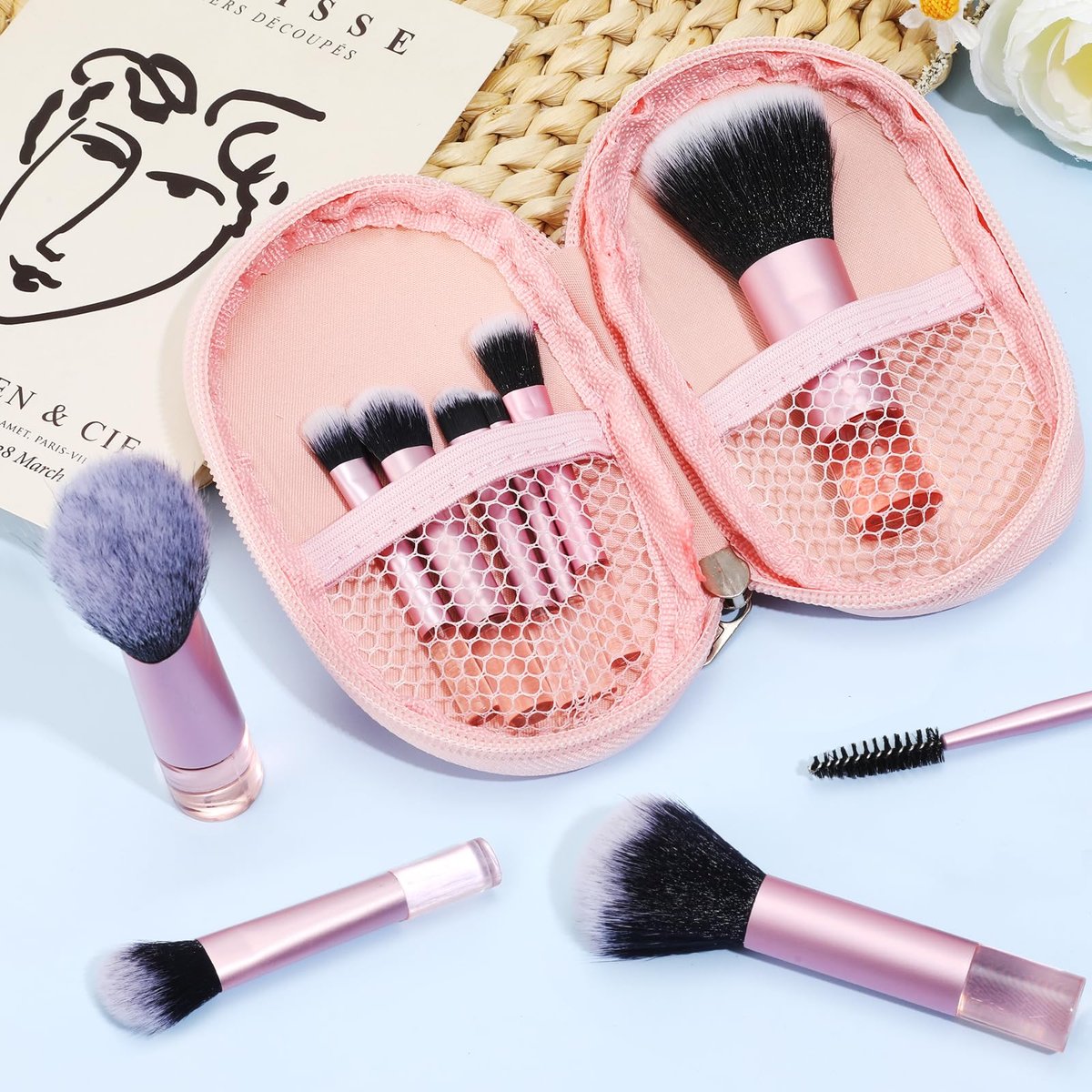 10 Pcs Travel Makeup Brushes With Pouch - Mini Travel Size Makeup Set, Portable Cosmetic Brush Kit for Women Girls - görsel 7